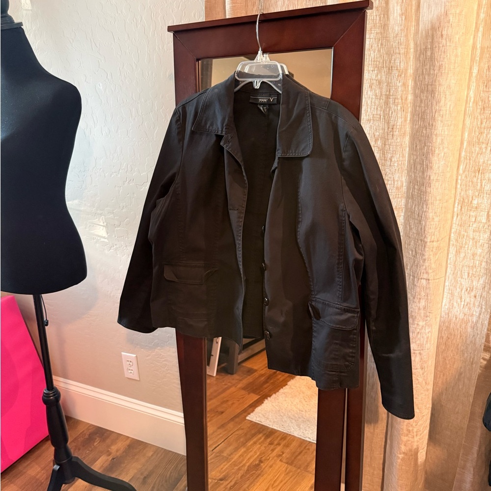 Women’s Venezia Button Up Black Jacket 18/20W